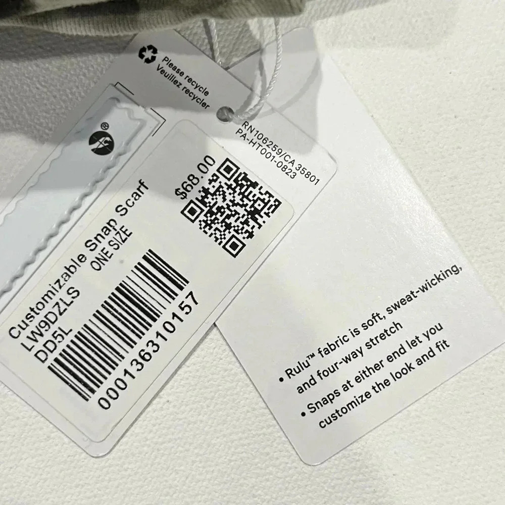 New Lululemon Customizable Snap Scarf - Picture 11 of 14